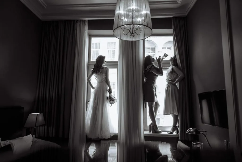 Why a Local Photographer Navigates Your Wedding Day Better