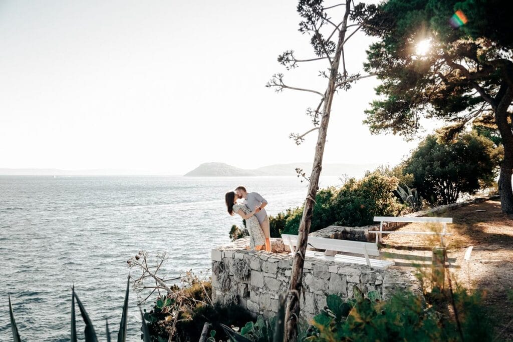 The Best Time to Schedule an Engagement Session