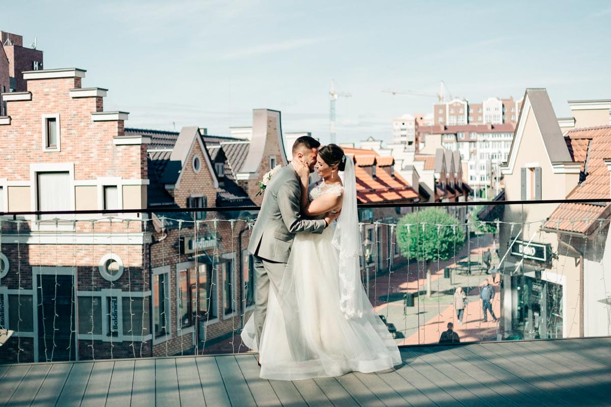 Fall Wedding Atmosphere: Working with Color and Texture